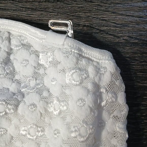 Olga Strapless Underwire Stretch Lace Bra 38D - Picture 5 of 16